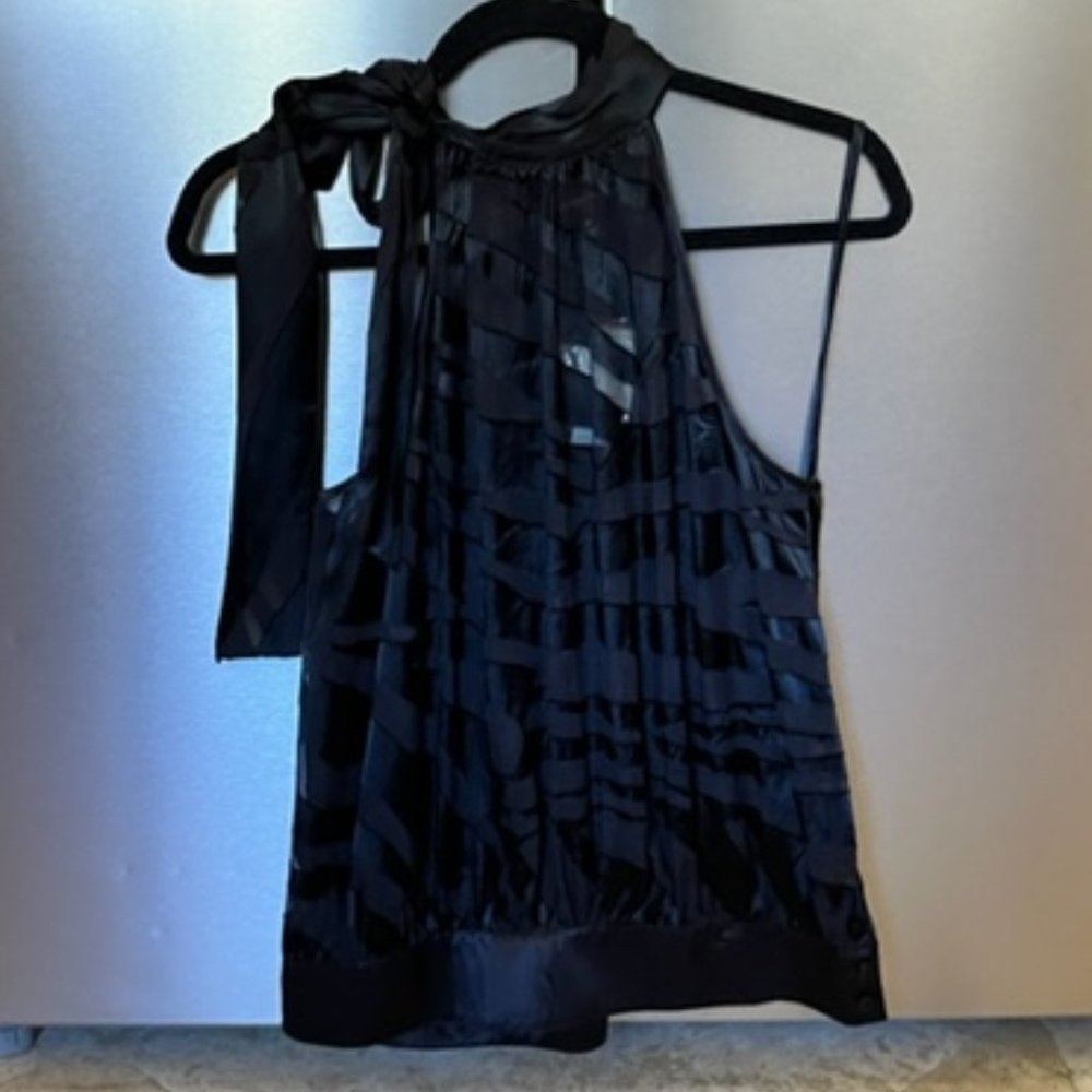 Arden B Size M Black Halter Bow Top